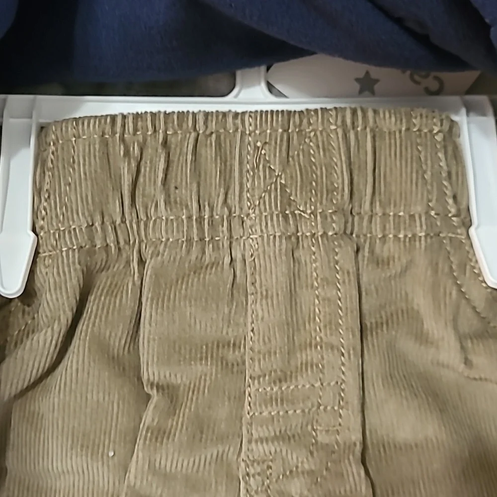 NWT Carter's 2 piece outfit size 3T